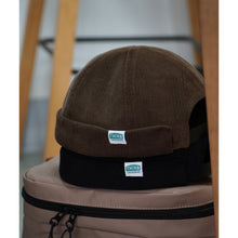 Load image into Gallery viewer, Docker-Hats-Retro-Brimless-Cap-Rolled-Cuff-Worker-Hat
