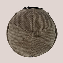 Lade das Bild in den Galerie-Viewer, Unisex-Mütze aus Cord, Herbst und Winter, warm, verstellbar, ohne Krempe
